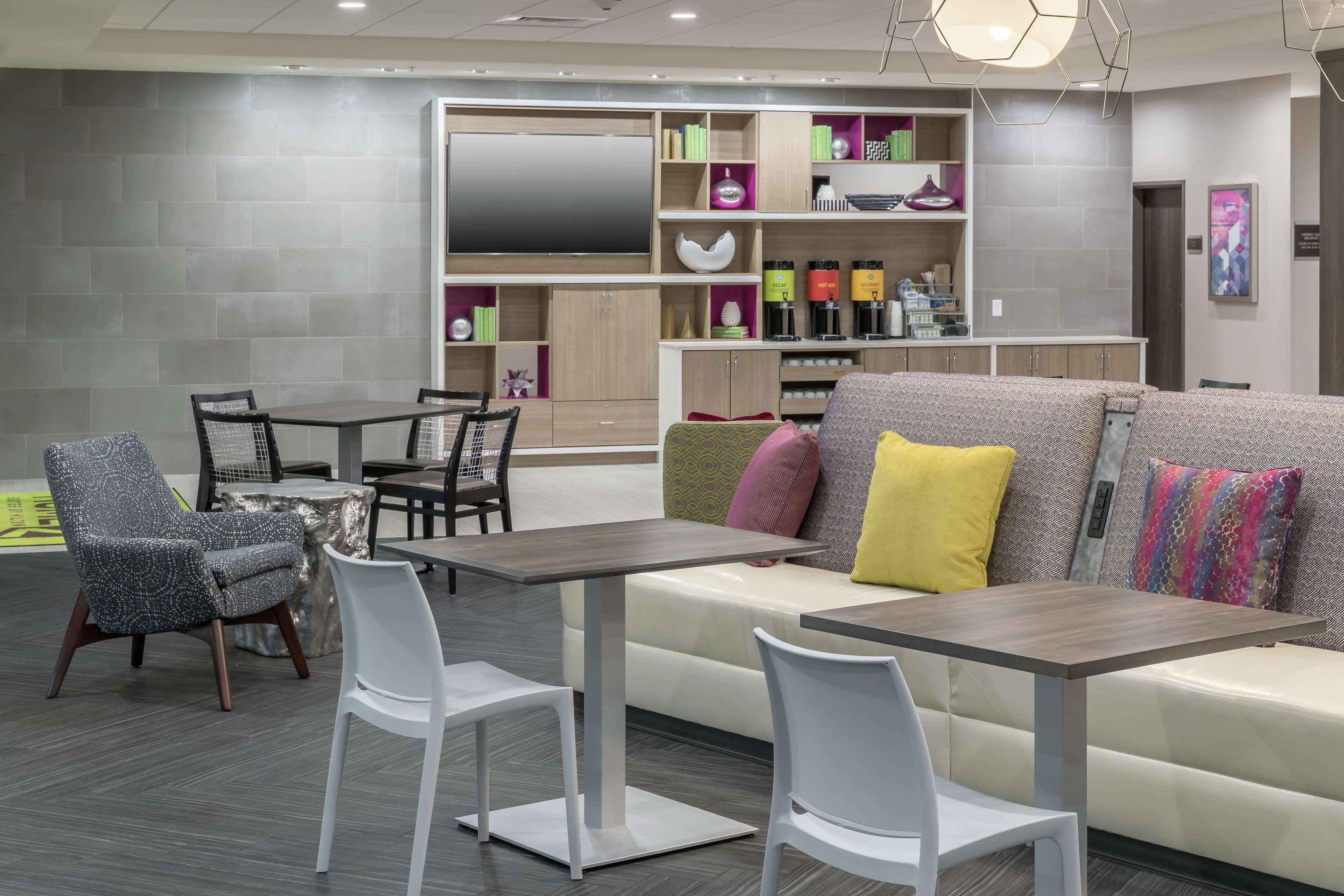 Home2 Suites By Hilton Orlando Airport Екстер'єр фото