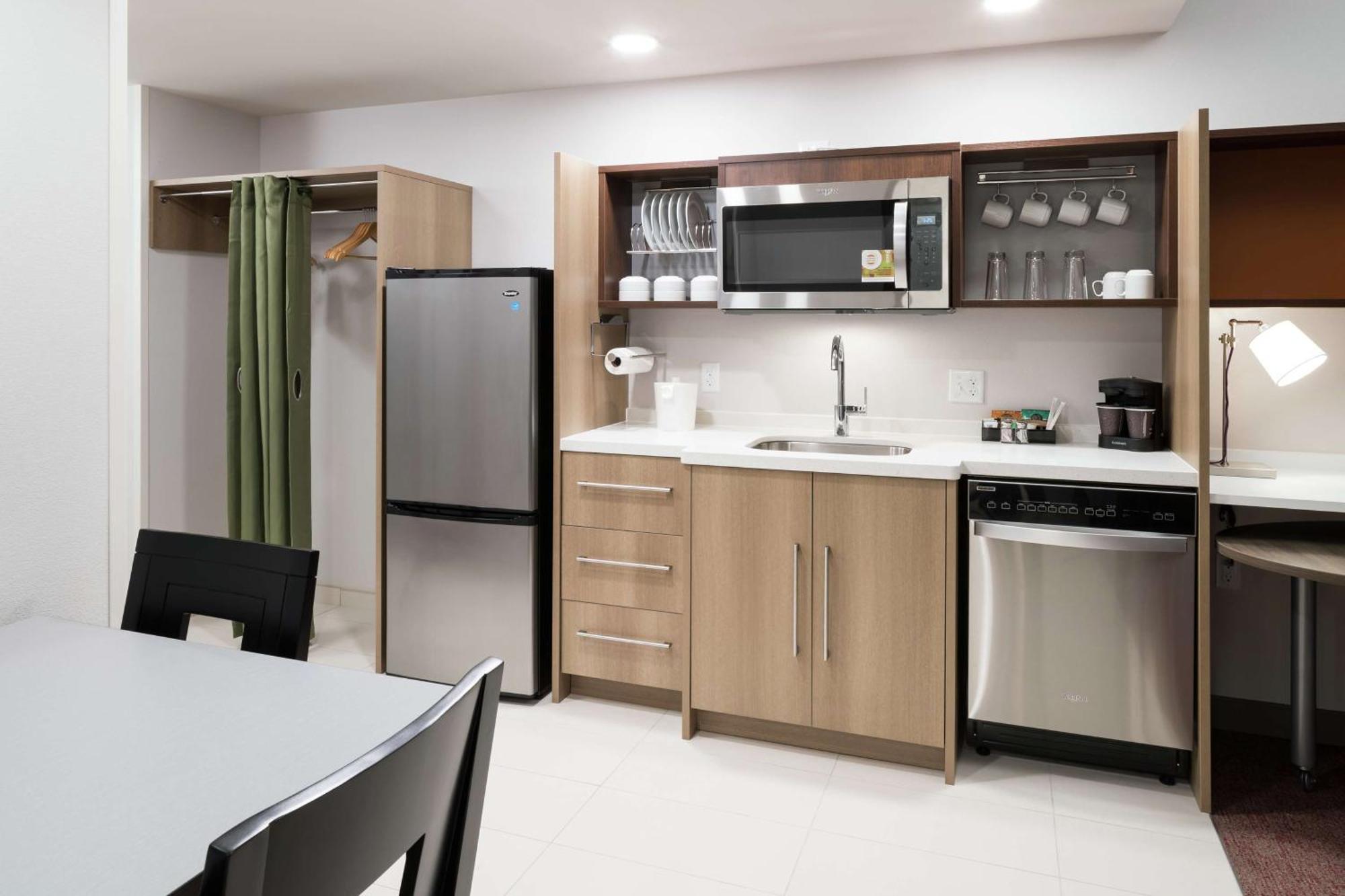 Home2 Suites By Hilton Orlando Airport Екстер'єр фото