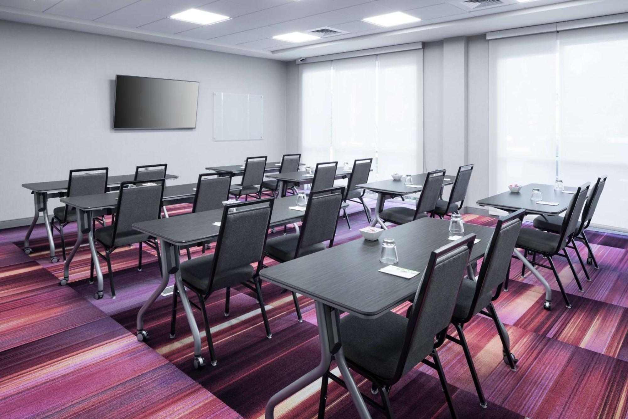 Home2 Suites By Hilton Orlando Airport Екстер'єр фото